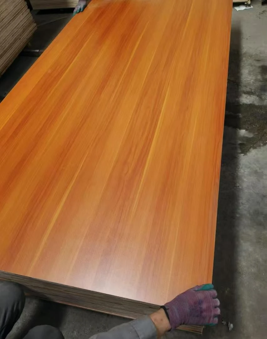 4x8 18mm Laminated Plywood Board