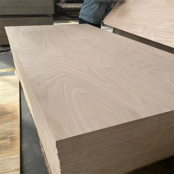 China Cheap Price Commercial Plywood 18MM Plywood
