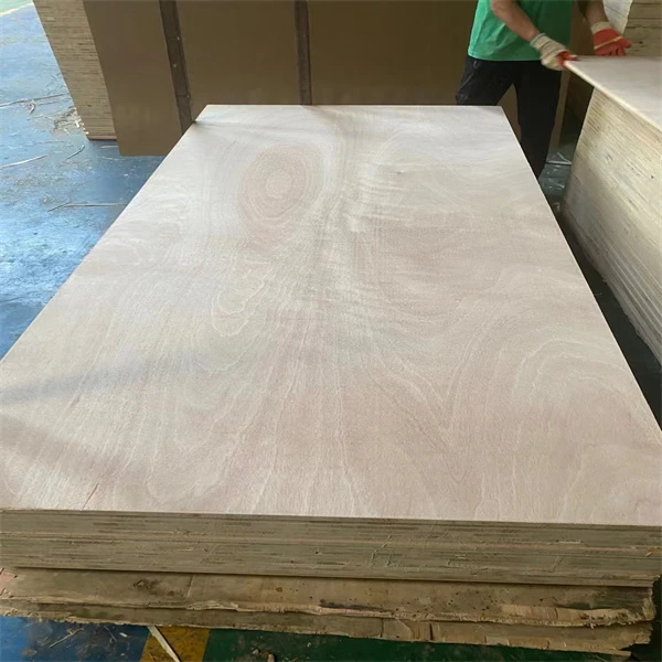 China Cheap Price Commercial Plywood 18MM Plywood