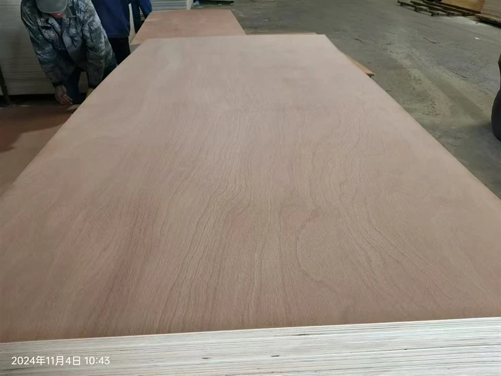 Double Sides Okoume Multi Layers Plywood For Furniture/Ceiling/Wall Decoration