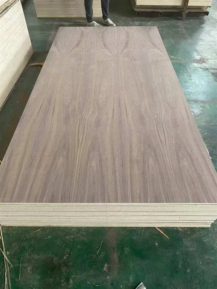 Fancy Plywood Poplar Core Wulnut Natural Wood Veneer