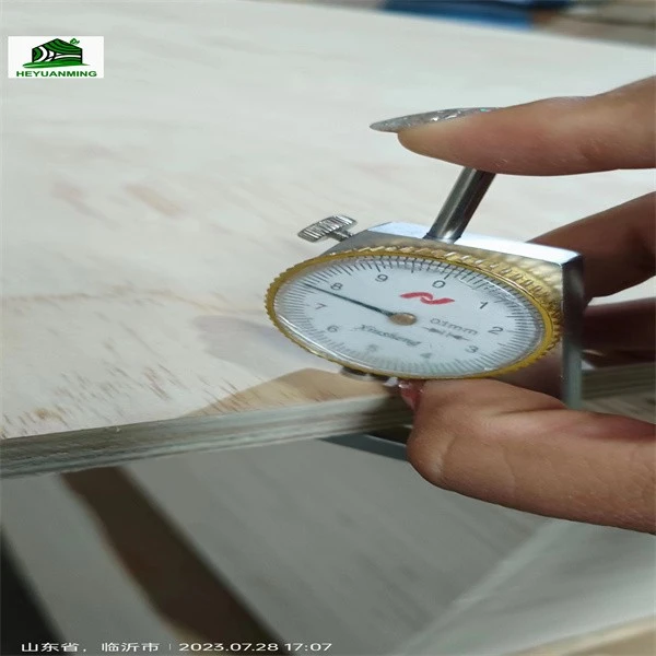 Furniture Use C+/c Grade Radiated Pine Plywood 3mm, 5mm, 12mm, 15mm, 18mm