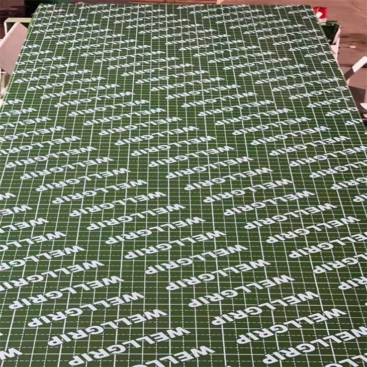 Good Quality Cheaper Distributor Of Green Film Faced Plywood For Construction in China