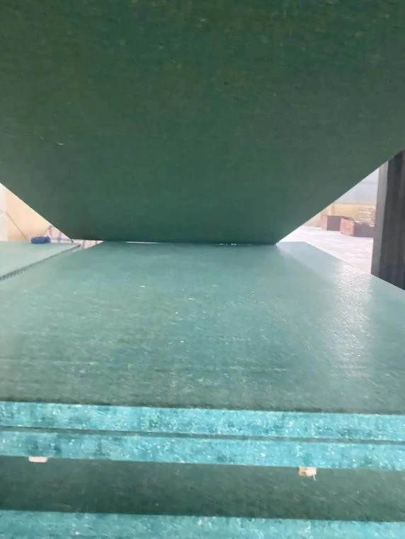 High Density Fiberboard/ Moisture Proof/ Damp Resistant Green Mdf Board