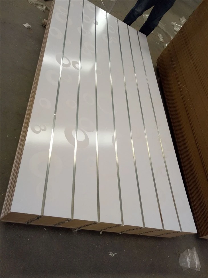 Matte/Glossy/High Glossy Finish Melamine Mdf Slotted Board With Alumnium Bars in Grooves For Shelf Rack Display In Store/Supermarket