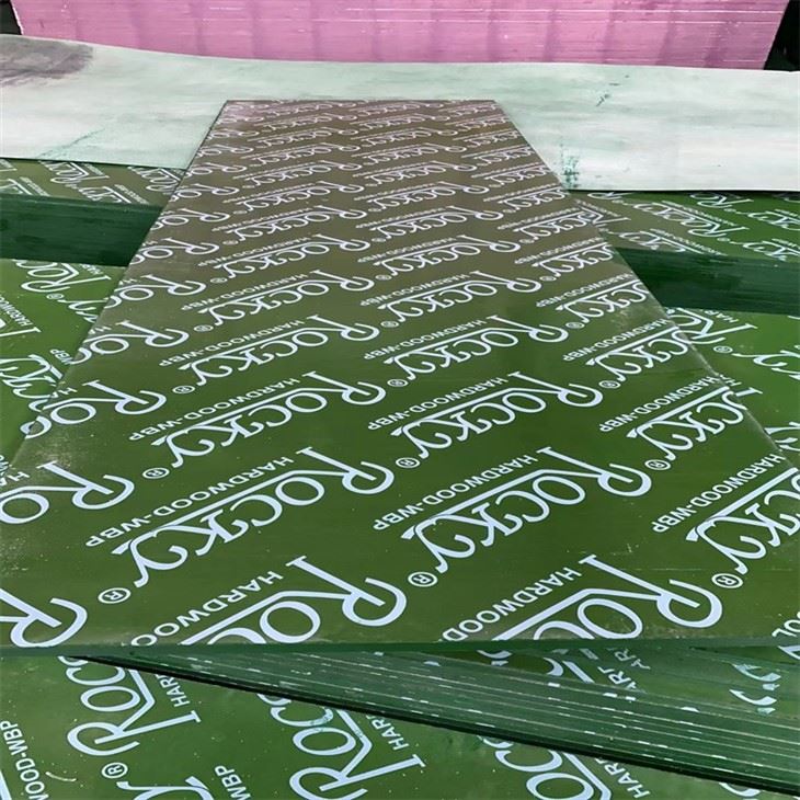 Super Quality Cheaper Distributor Of Green Film Faced Plywood For Construction in China