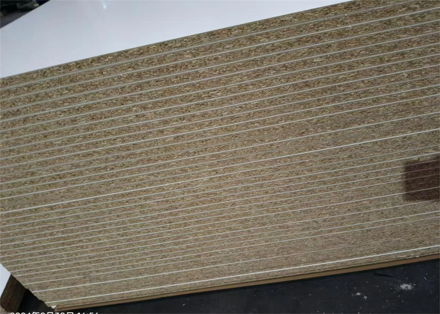 White Melamine Laminated Faced Particle Board